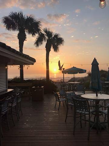 Jacksonville Beach Happy Hour Specials - Finding Kathy Brown