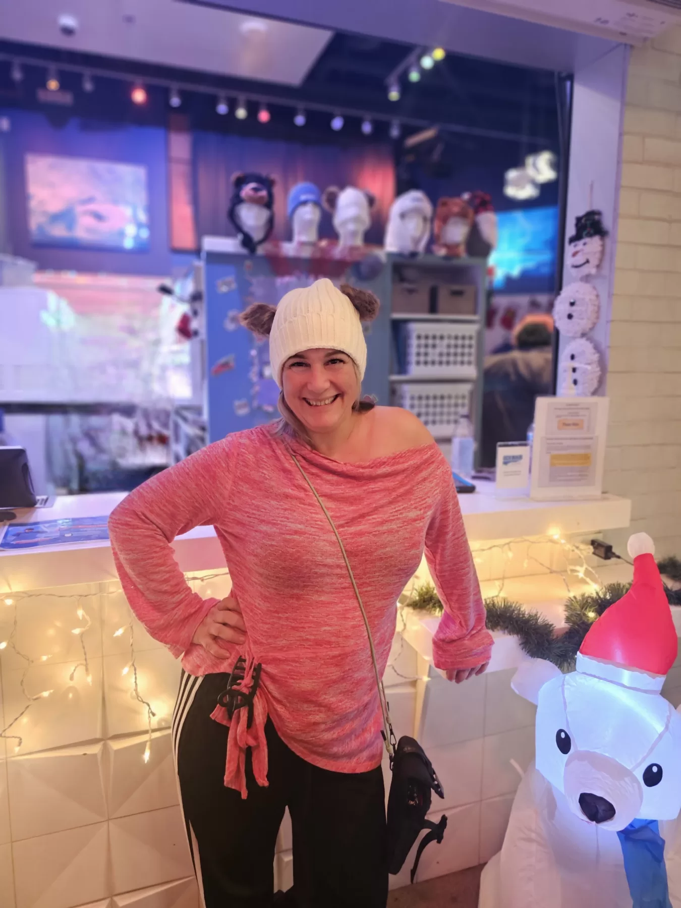 ice-bar-in-las-vegas-cool-down-travel-life